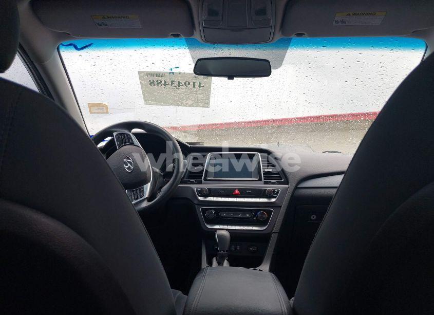 Photo 18 of 2019 Hyundai Sonata SE (VIN 5NPE24AF0KH788780)