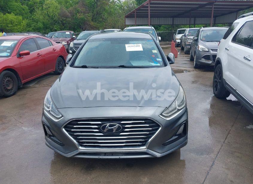 Photo 6 of 2019 Hyundai Sonata SE (VIN 5NPE24AF0KH788780)