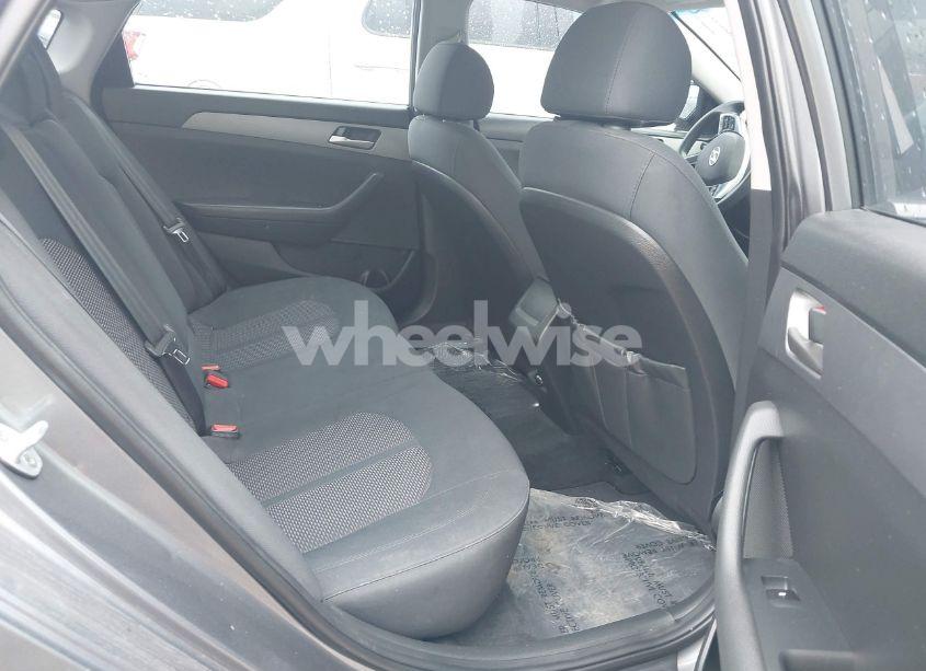 Photo 8 of 2019 Hyundai Sonata SE (VIN 5NPE24AF0KH788780)