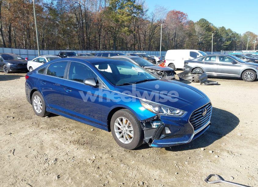 2019 Hyundai Sonata SE (VIN 5NPE24AF0KH802337) main photo