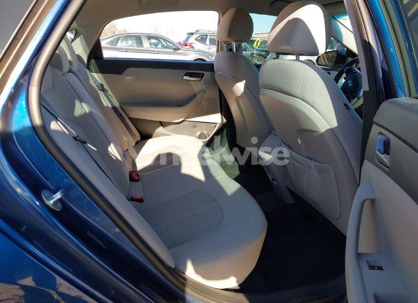 Photo 8 of 2019 Hyundai Sonata SE (VIN 5NPE24AF0KH802337)