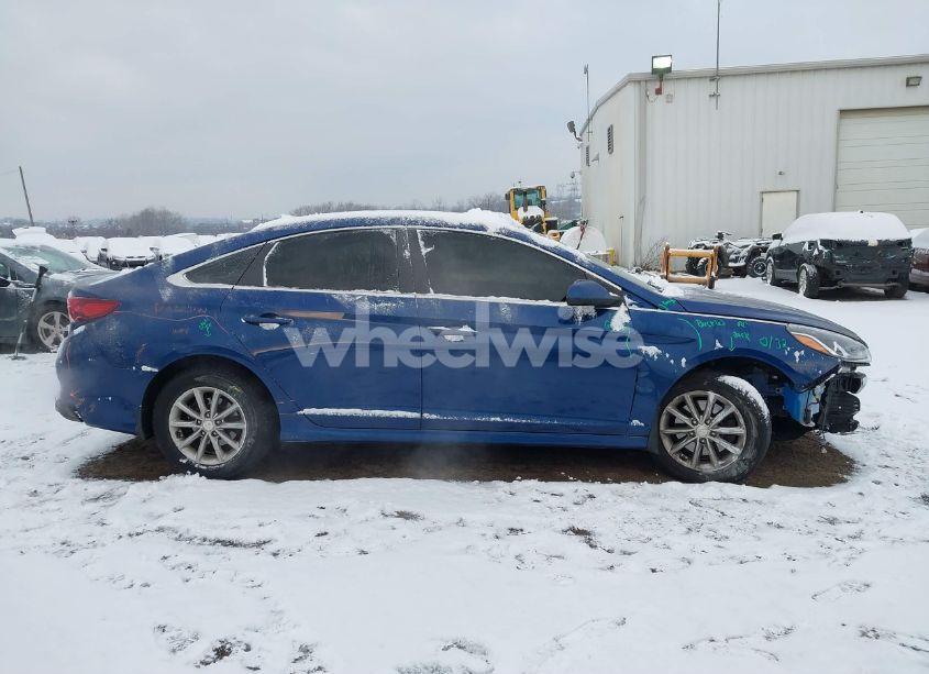 Photo 13 of 2019 Hyundai Sonata SE (VIN 5NPE24AF0KH811250)