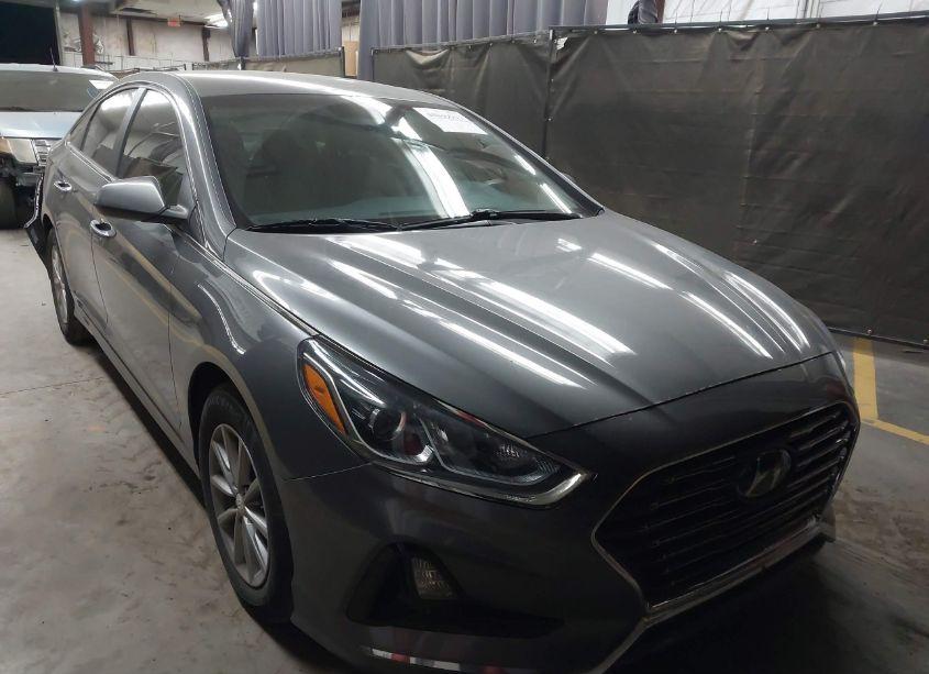 2019 Hyundai Sonata SE (VIN 5NPE24AF0KH818893) main photo