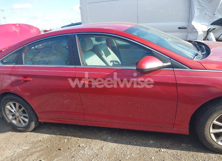 Photo 13 of 2019 Hyundai Sonata SE (VIN 5NPE24AF0KH820482)