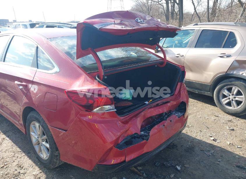 Photo 6 of 2019 Hyundai Sonata SE (VIN 5NPE24AF0KH820482)