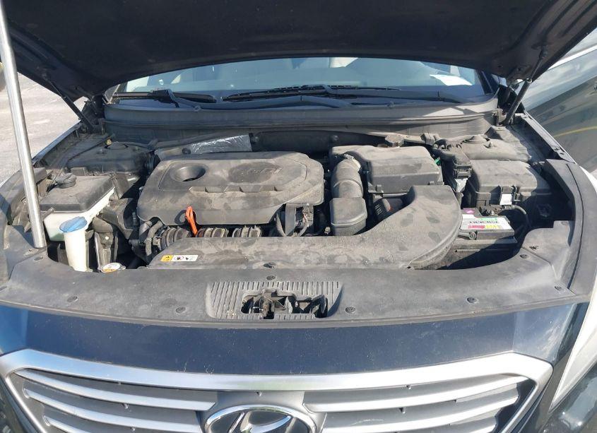 Photo 10 of 2015 Hyundai Sonata SE (VIN 5NPE24AF1FH003687)