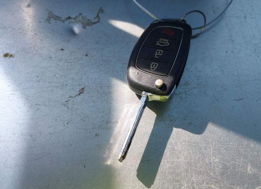 Photo 11 of 2015 Hyundai Sonata SE (VIN 5NPE24AF1FH003687)