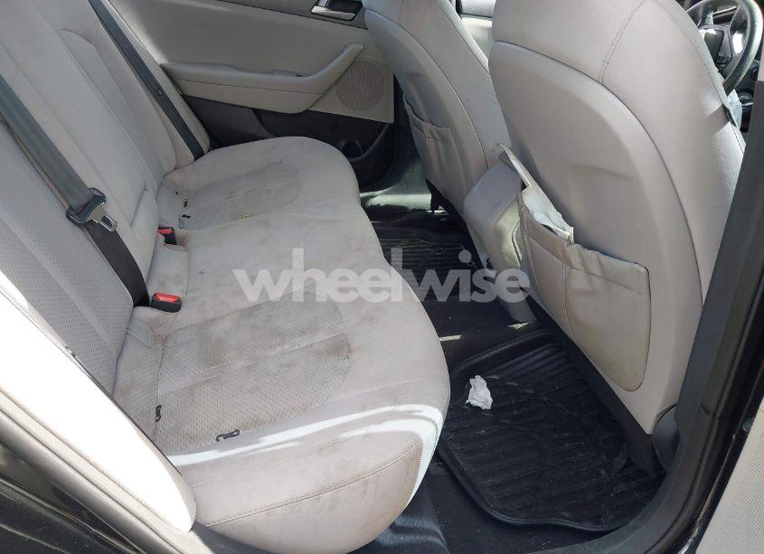 Photo 8 of 2015 Hyundai Sonata SE (VIN 5NPE24AF1FH010753)