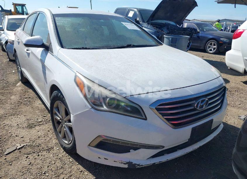 Photo 14 of 2015 Hyundai Sonata SE (VIN 5NPE24AF1FH041839)