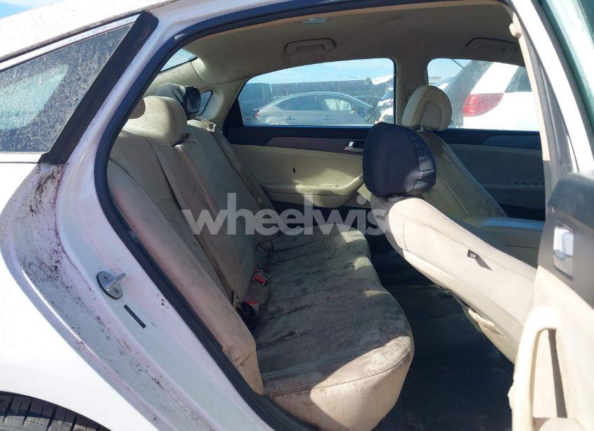 Photo 8 of 2015 Hyundai Sonata SE (VIN 5NPE24AF1FH041839)