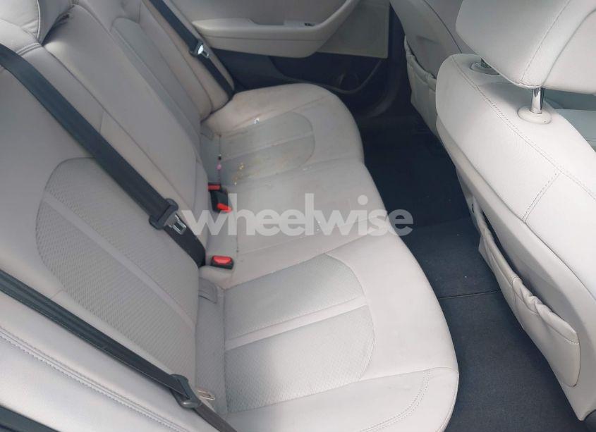 Photo 8 of 2015 Hyundai Sonata SE (VIN 5NPE24AF1FH054476)