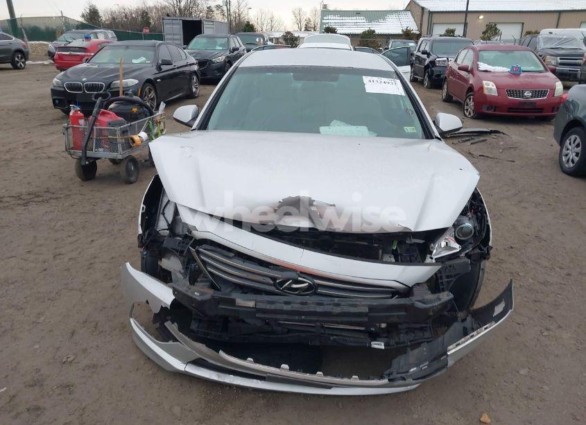 Photo 13 of 2015 Hyundai Sonata SE (VIN 5NPE24AF1FH064134)