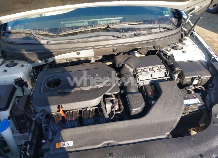 Photo 10 of 2015 Hyundai Sonata SE (VIN 5NPE24AF1FH081144)
