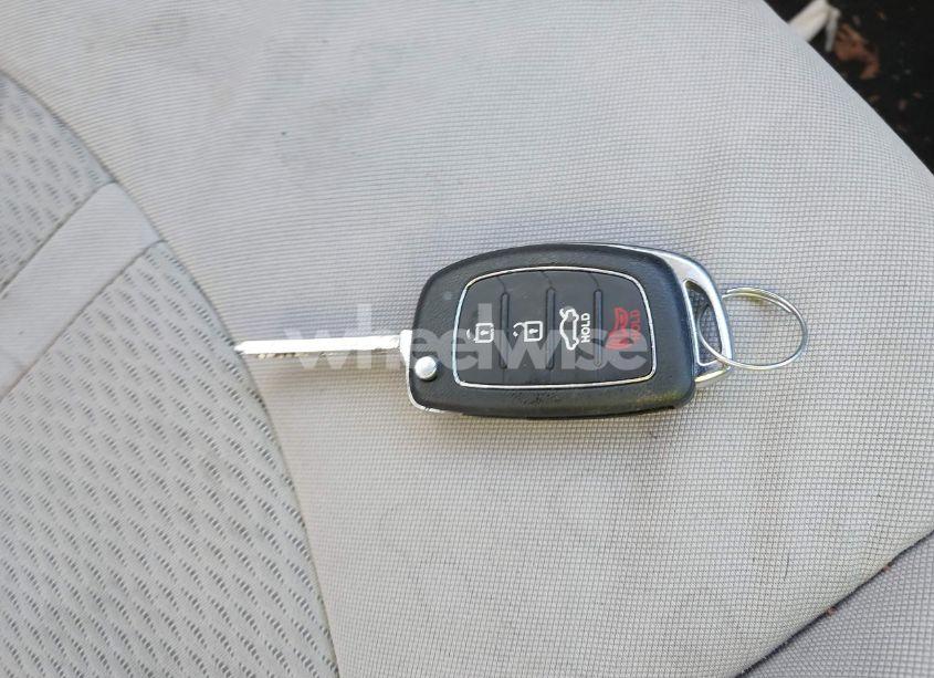 Photo 11 of 2015 Hyundai Sonata SE (VIN 5NPE24AF1FH081144)