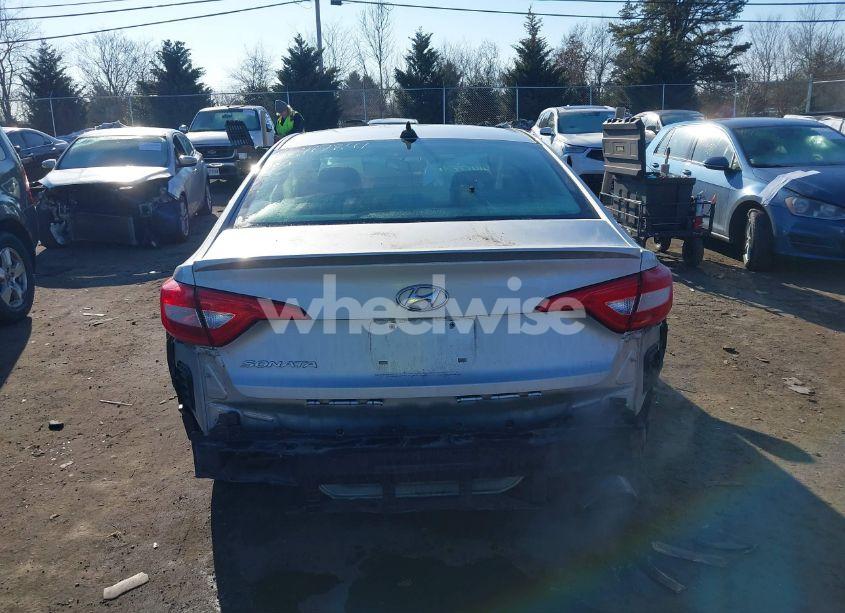 Photo 16 of 2015 Hyundai Sonata SE (VIN 5NPE24AF1FH081144)