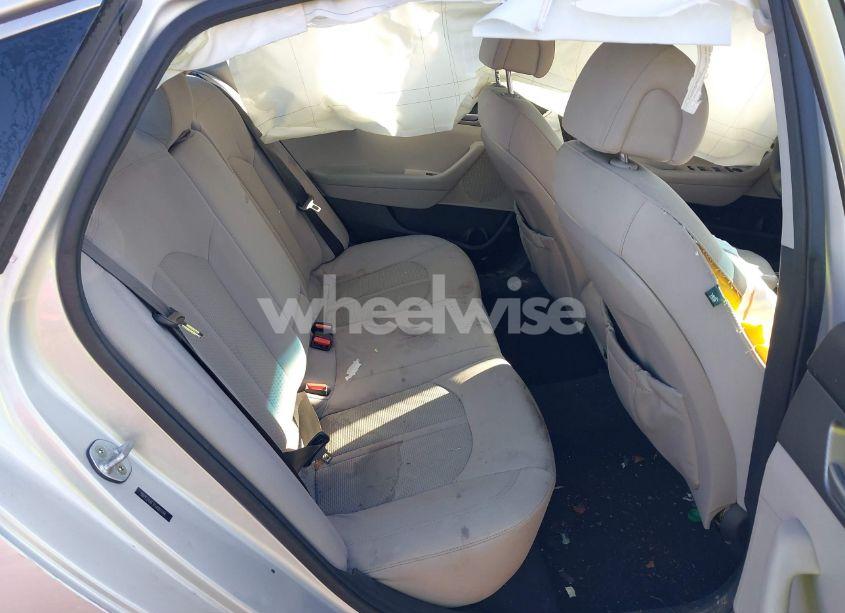 Photo 8 of 2015 Hyundai Sonata SE (VIN 5NPE24AF1FH081144)