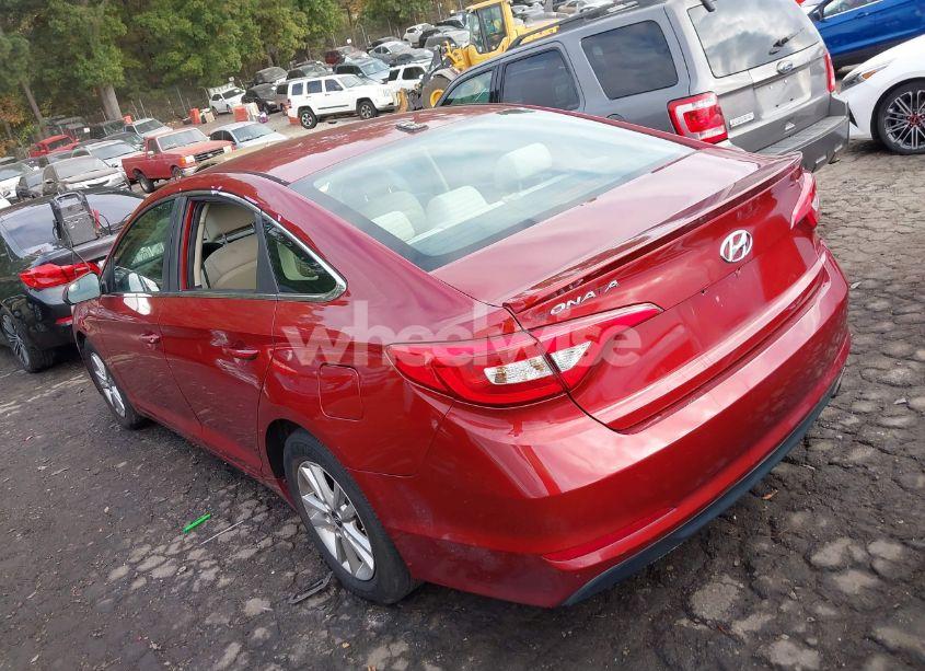 Photo 3 of 2015 Hyundai Sonata SE (VIN 5NPE24AF1FH119794)