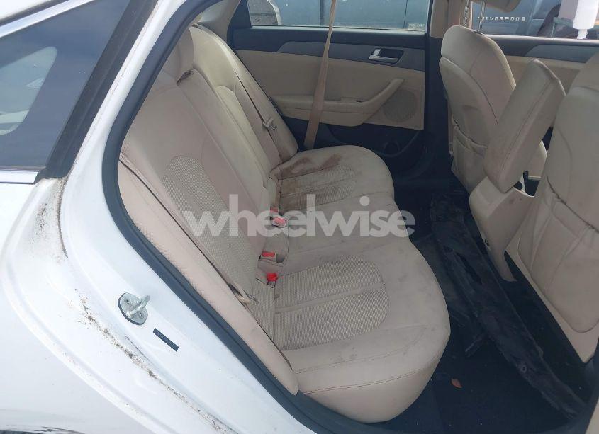 Photo 8 of 2015 Hyundai Sonata SE (VIN 5NPE24AF1FH122338)