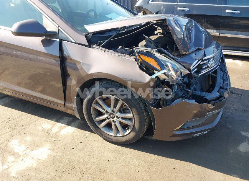 Photo 12 of 2015 Hyundai Sonata SE (VIN 5NPE24AF1FH146266)