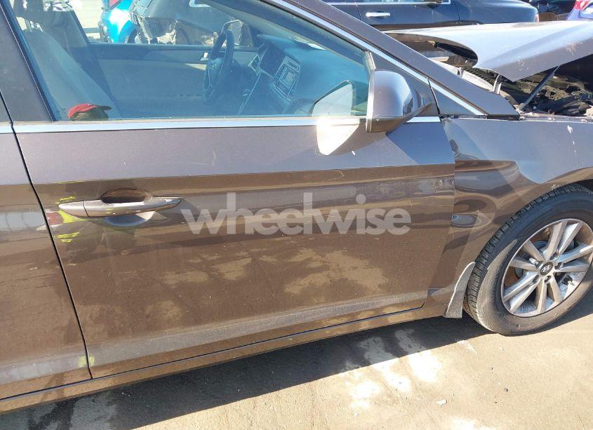 Photo 13 of 2015 Hyundai Sonata SE (VIN 5NPE24AF1FH146266)