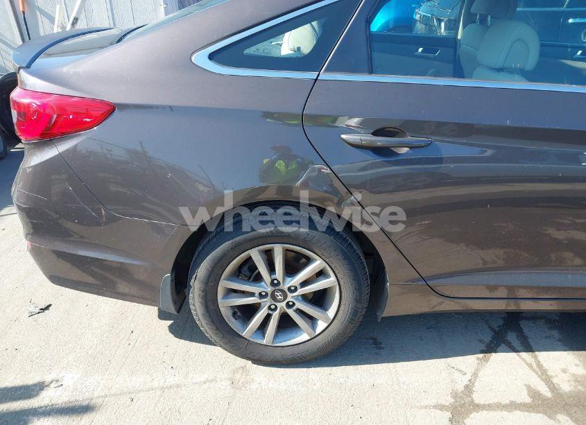 Photo 14 of 2015 Hyundai Sonata SE (VIN 5NPE24AF1FH146266)