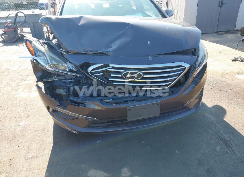 Photo 6 of 2015 Hyundai Sonata SE (VIN 5NPE24AF1FH146266)