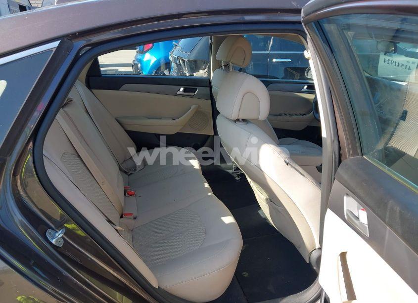 Photo 8 of 2015 Hyundai Sonata SE (VIN 5NPE24AF1FH146266)