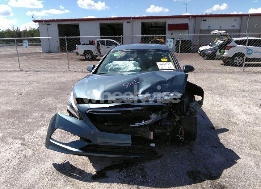 Photo 6 of 2015 Hyundai Sonata SE (VIN 5NPE24AF1FH147921)