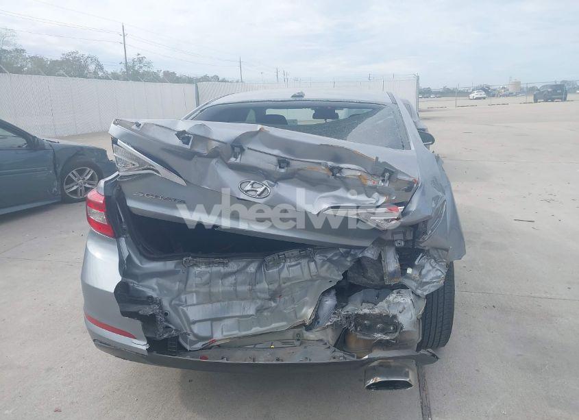 Photo 6 of 2015 Hyundai Sonata SE (VIN 5NPE24AF1FH152875)