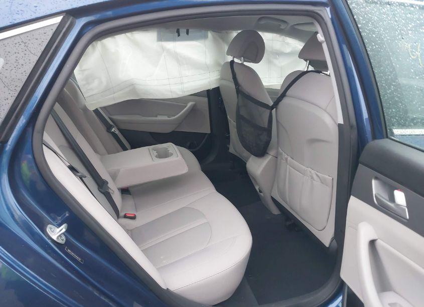 Photo 8 of 2015 Hyundai Sonata SE (VIN 5NPE24AF1FH158725)