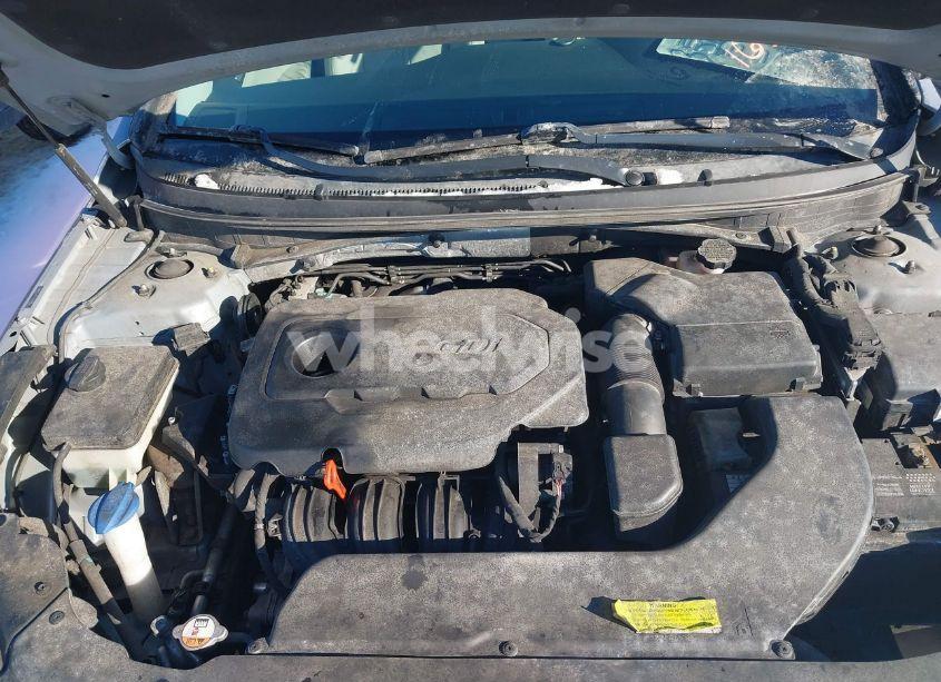 Photo 10 of 2015 Hyundai Sonata SE (VIN 5NPE24AF1FH163505)