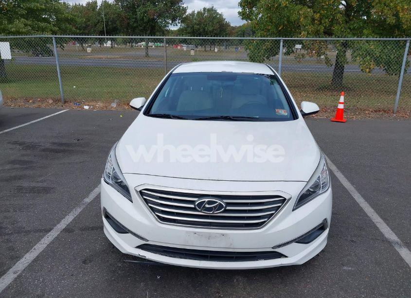 Photo 12 of 2015 Hyundai Sonata SE (VIN 5NPE24AF1FH181163)