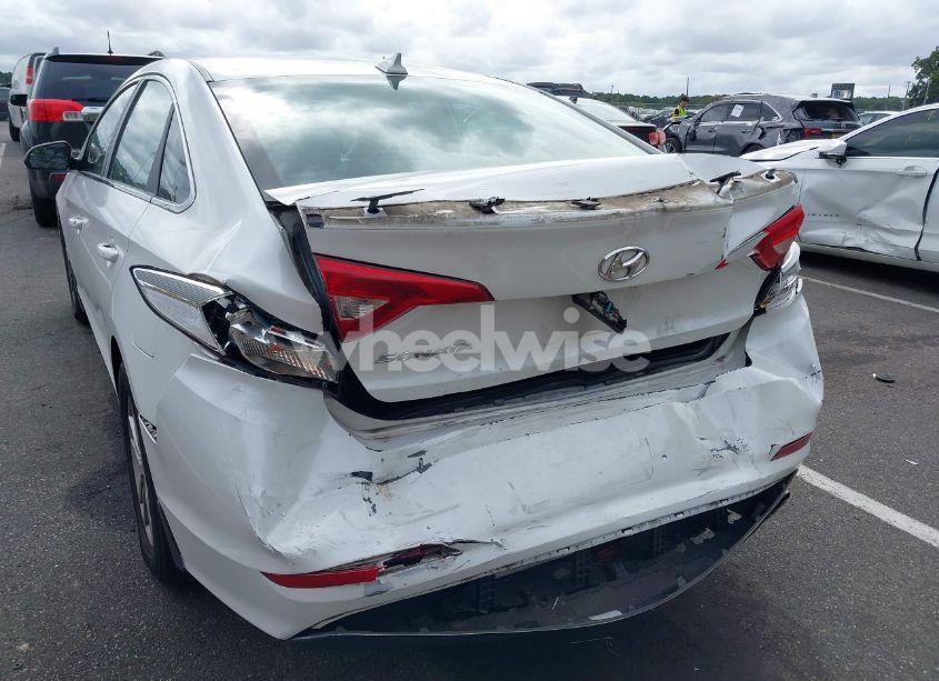 Photo 6 of 2015 Hyundai Sonata SE (VIN 5NPE24AF1FH181163)