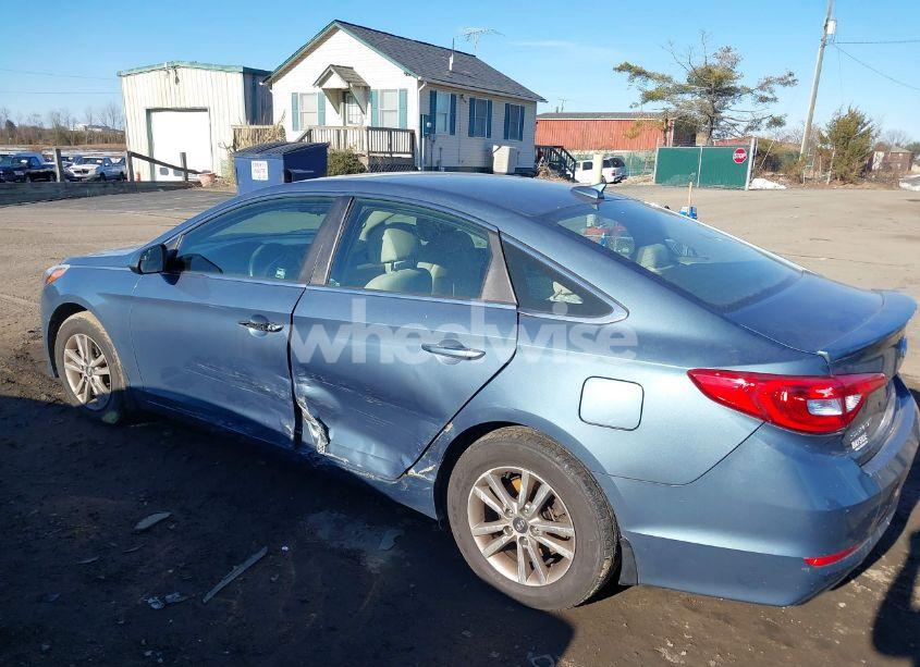 Photo 3 of 2015 Hyundai Sonata SE (VIN 5NPE24AF1FH183608)