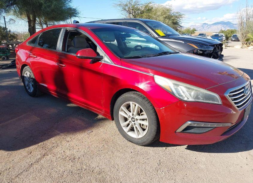 2015 Hyundai Sonata SE (VIN 5NPE24AF1FH194530) main photo