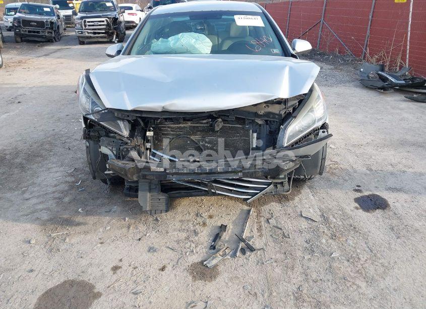 Photo 6 of 2015 Hyundai Sonata SE (VIN 5NPE24AF1FH206840)