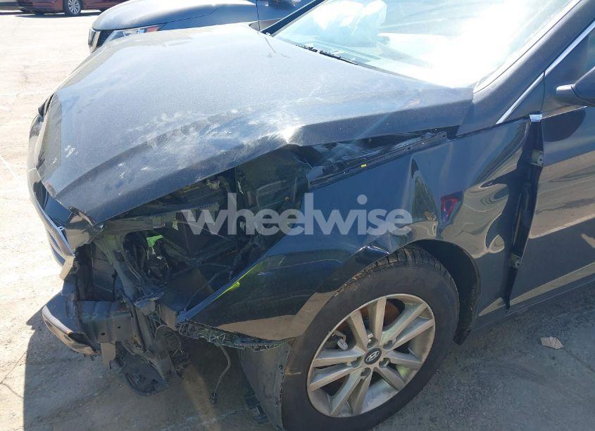 Photo 12 of 2015 Hyundai Sonata SE (VIN 5NPE24AF1FH210063)