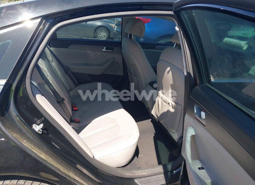 Photo 8 of 2015 Hyundai Sonata SE (VIN 5NPE24AF1FH210063)