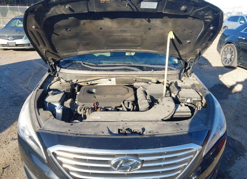 Photo 10 of 2015 Hyundai Sonata SE (VIN 5NPE24AF1FH213674)