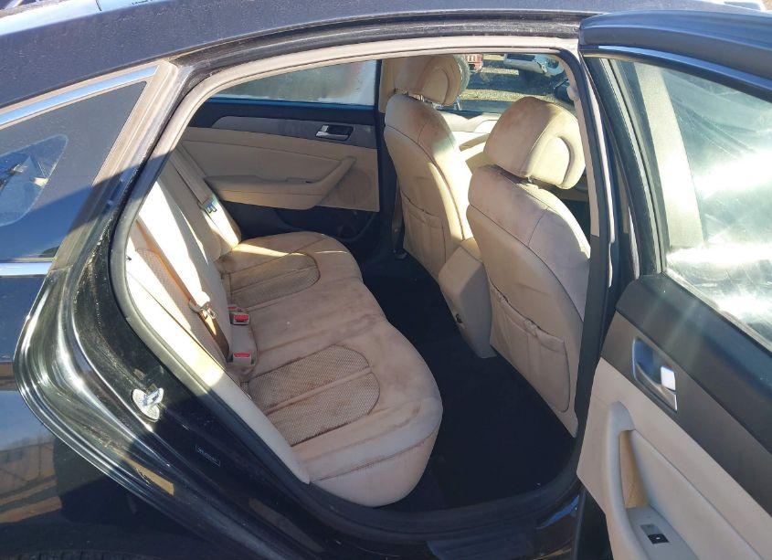 Photo 8 of 2015 Hyundai Sonata SE (VIN 5NPE24AF1FH213674)