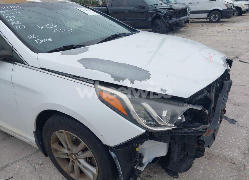 Photo 12 of 2015 Hyundai Sonata SE (VIN 5NPE24AF1FH221189)