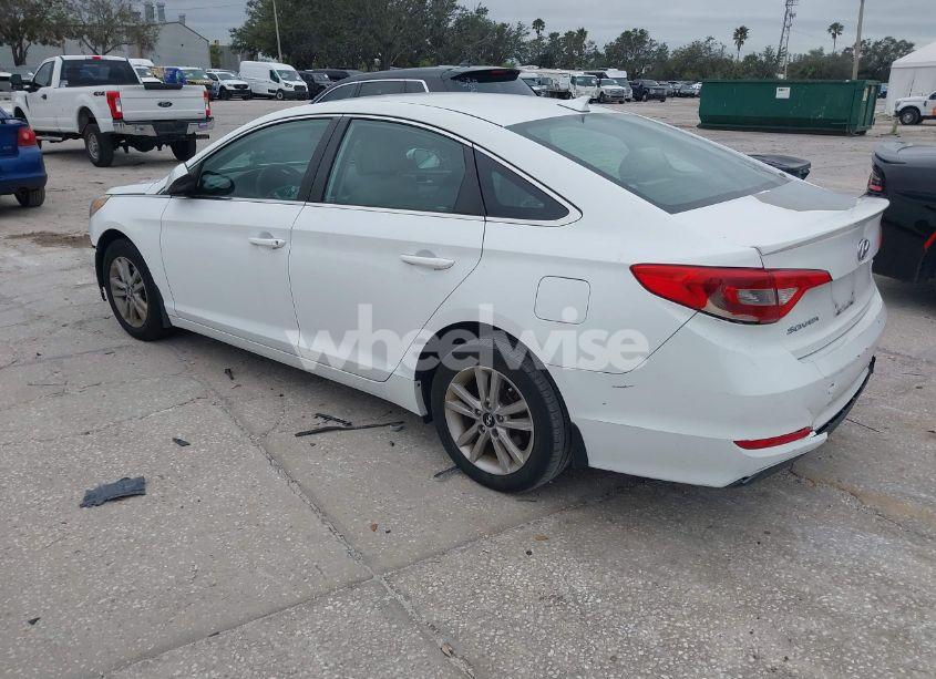 Photo 3 of 2015 Hyundai Sonata SE (VIN 5NPE24AF1FH221189)