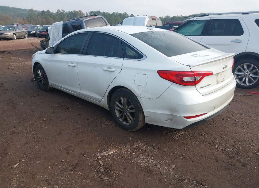Photo 3 of 2015 Hyundai Sonata SE (VIN 5NPE24AF1FH229535)