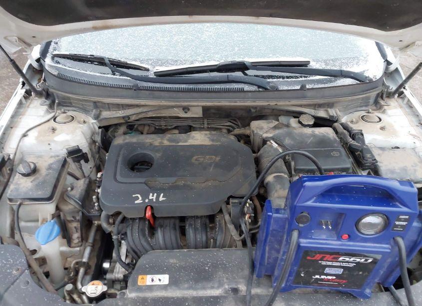 Photo 10 of 2015 Hyundai Sonata SE (VIN 5NPE24AF1FH241961)