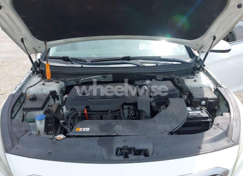 Photo 10 of 2015 Hyundai Sonata SE (VIN 5NPE24AF1FH249428)
