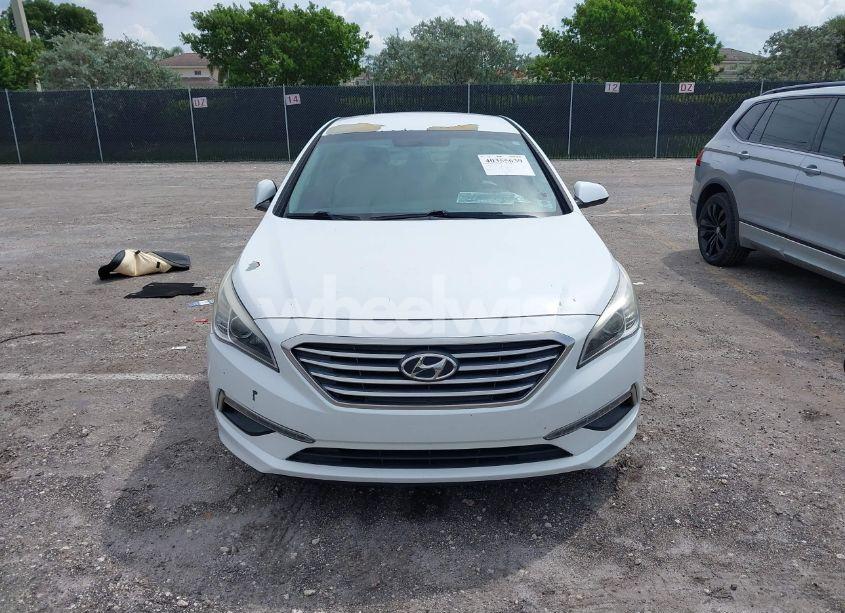Photo 6 of 2015 Hyundai Sonata SE (VIN 5NPE24AF1FH249428)