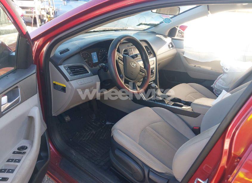 Photo 5 of 2015 Hyundai Sonata SE (VIN 5NPE24AF1FH250630)