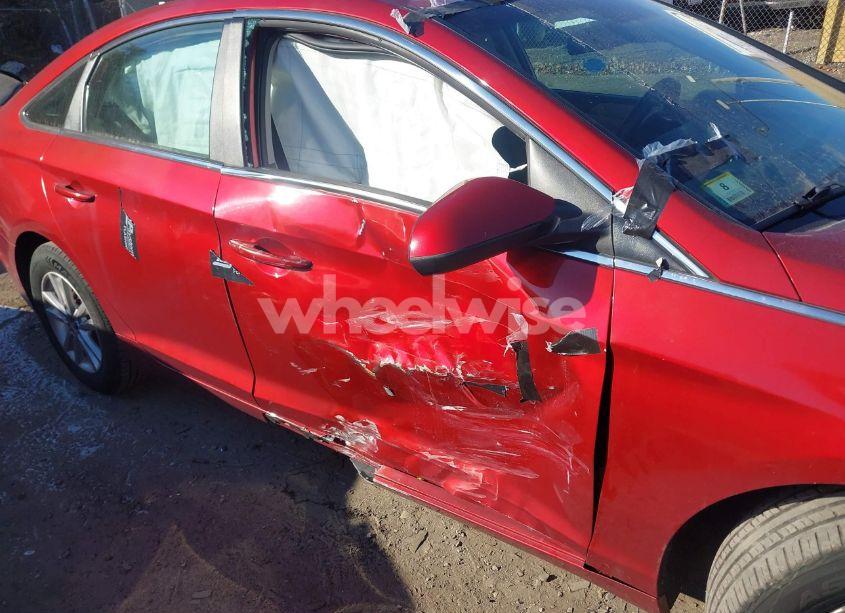 Photo 6 of 2015 Hyundai Sonata SE (VIN 5NPE24AF1FH250630)