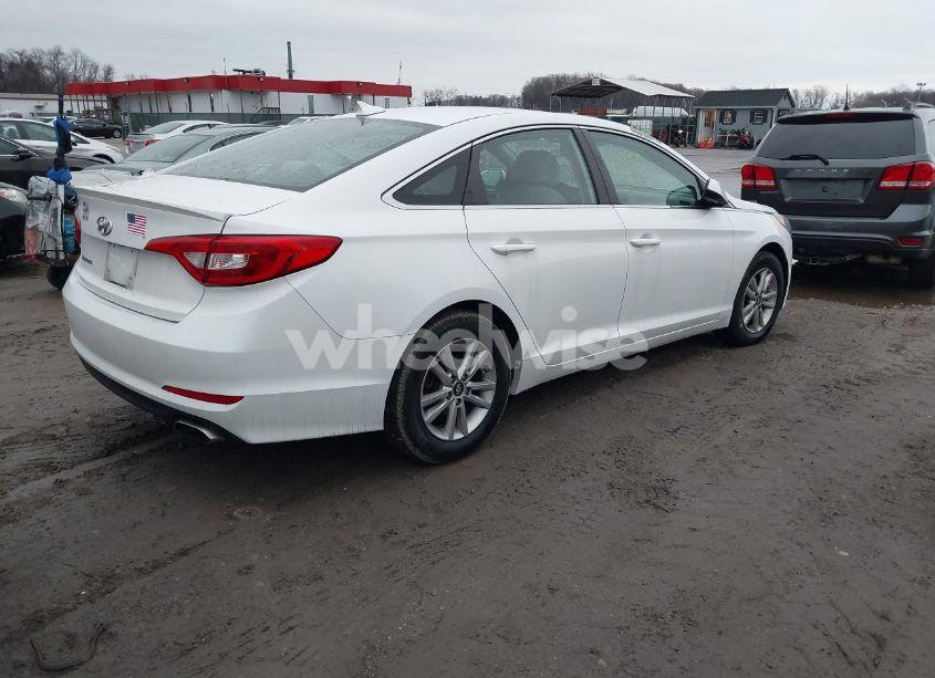 Photo 4 of 2016 Hyundai Sonata SE (VIN 5NPE24AF1GH273214)