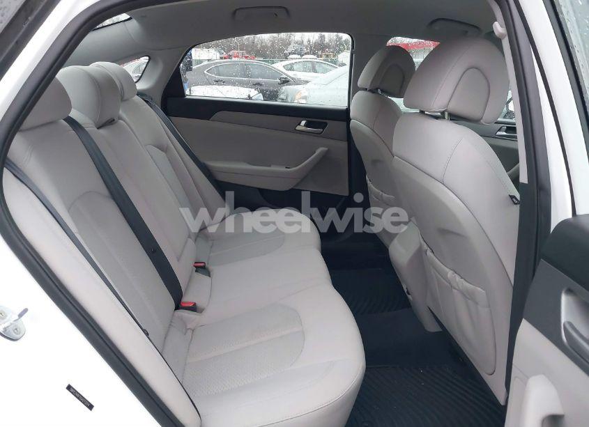 Photo 8 of 2016 Hyundai Sonata SE (VIN 5NPE24AF1GH273214)